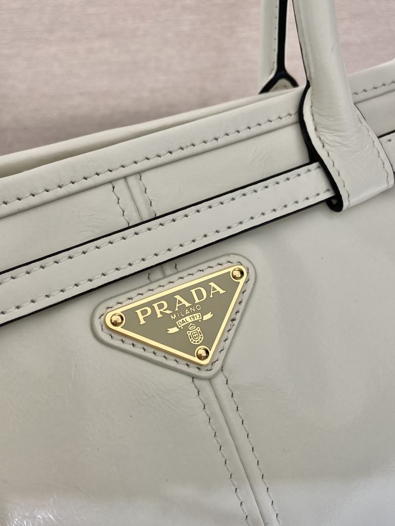 Pra*a top handle bags